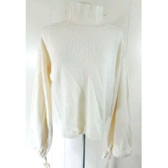 BCBG Max Azria Oversized Tie Sleeve Sweater - Picture 3 of 6